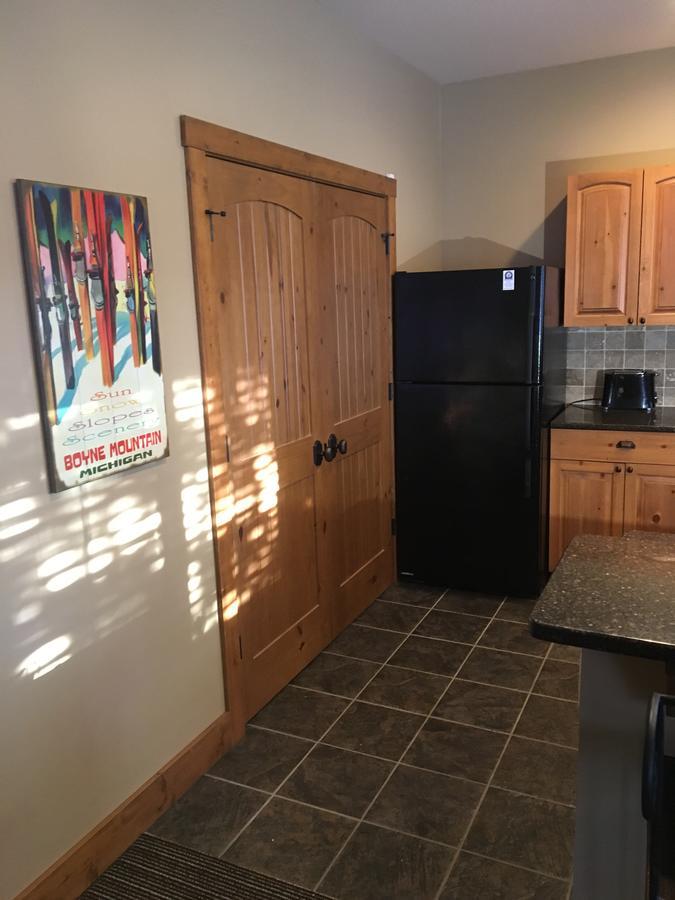 Boyne Mountain Creekside Condo Boyne Falls Exterior foto